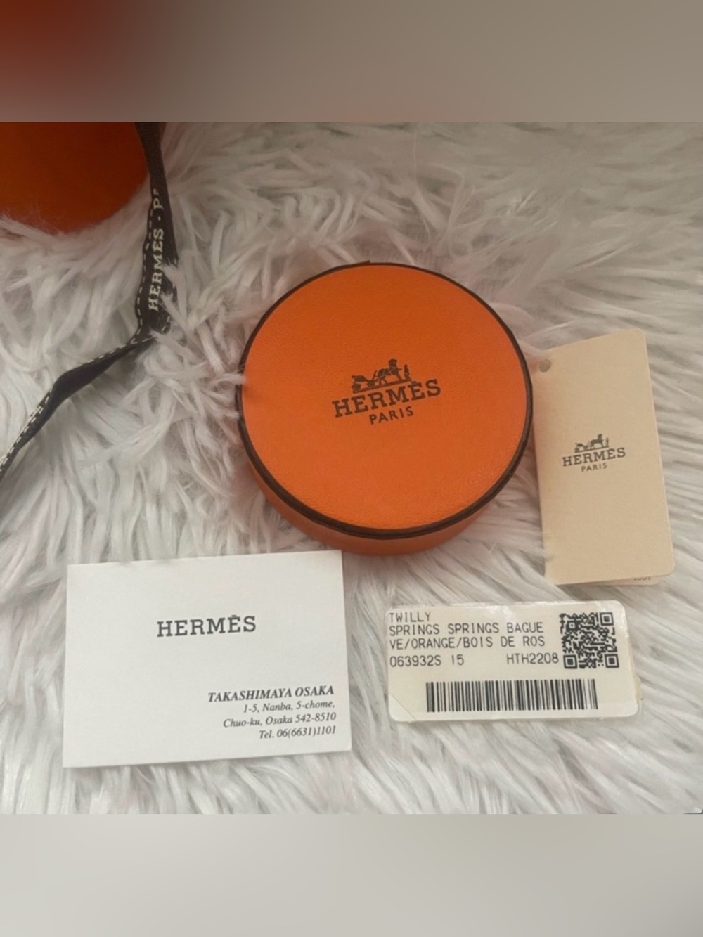 Hermès Silk “Springs Springs” Twilly Orange Bois de Rose. Full set with tags. - Picture 3 of 10